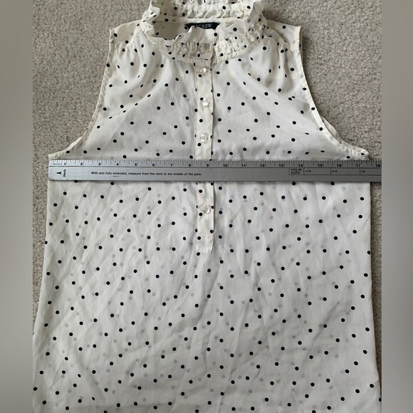 J. Crew Ivory Black Dots Silky Ruffleneck Sleeveless Button Front Blouse Size 0 - Picture 7 of 9